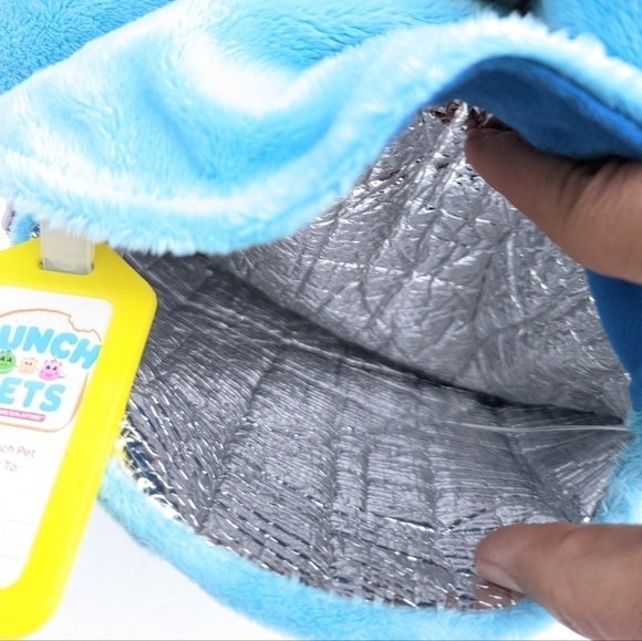 Nwt Lunch Pets Hungry Pup Plush Blue dog Lunch Bag - Picture 6 of 9